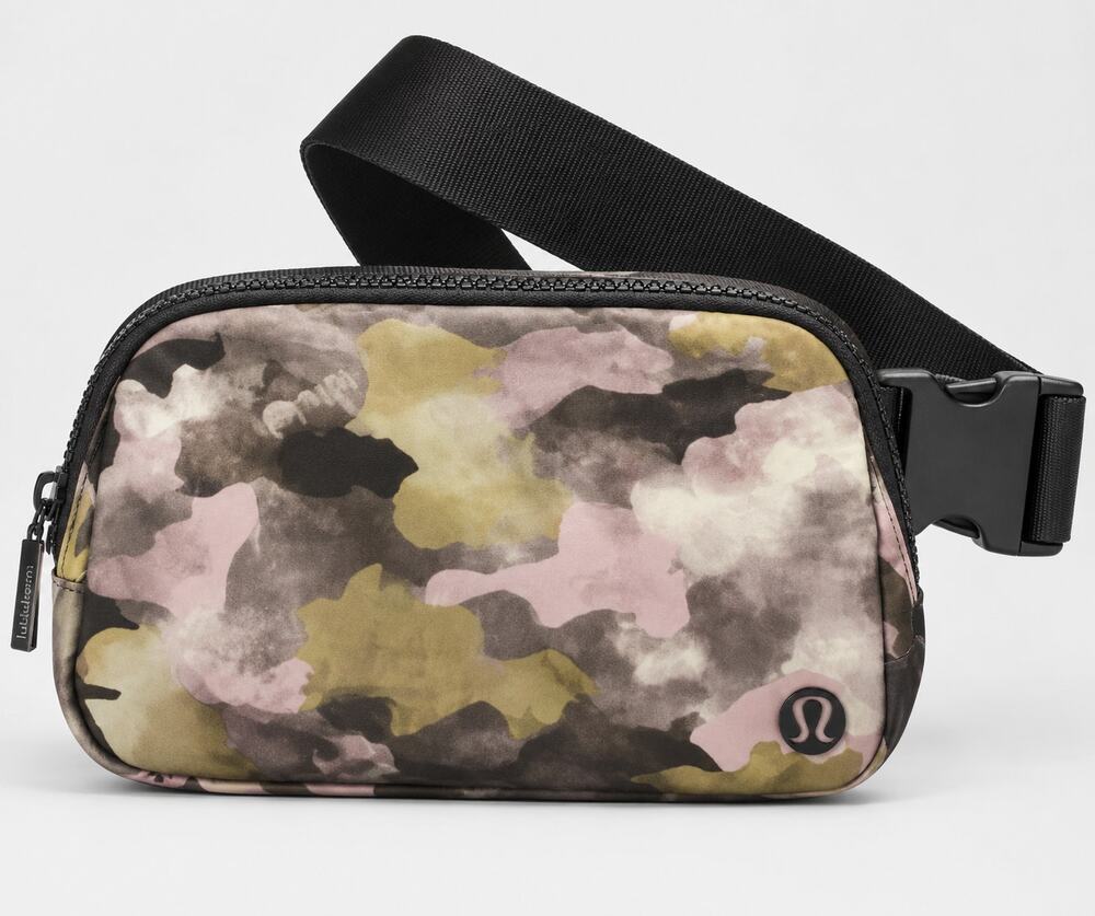Lululemon Everywhere Belt Bag Heritage Camo Wash 1L Crossbody Discontinued Color